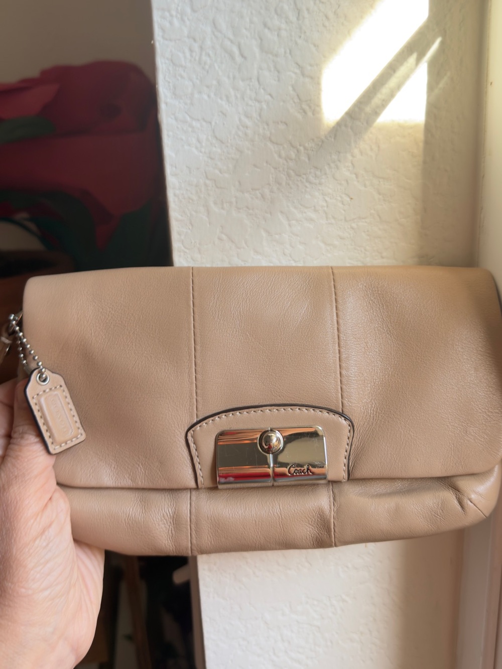 Vintage Coach Tan Kristin Pebble Leather Fold-Over Clutch wristlet.